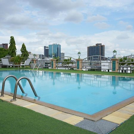 Royal Suite Hotel Бангкок Экстерьер фото