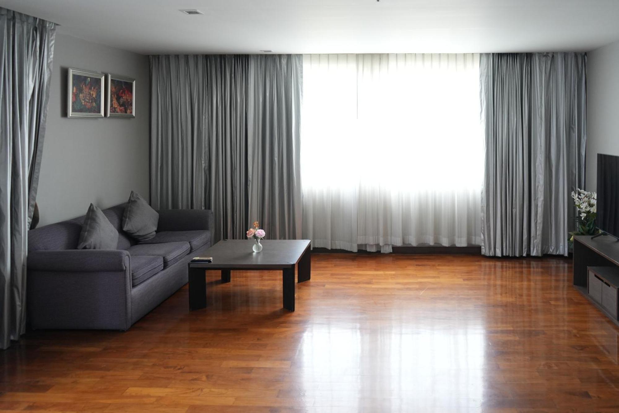 Royal Suite Hotel Бангкок Экстерьер фото